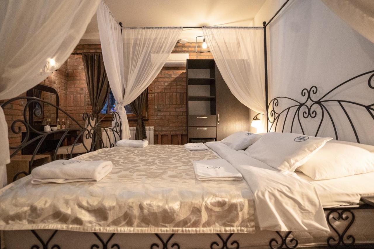 Madison - Square Sava Bed & Breakfast Belgrade Exterior photo