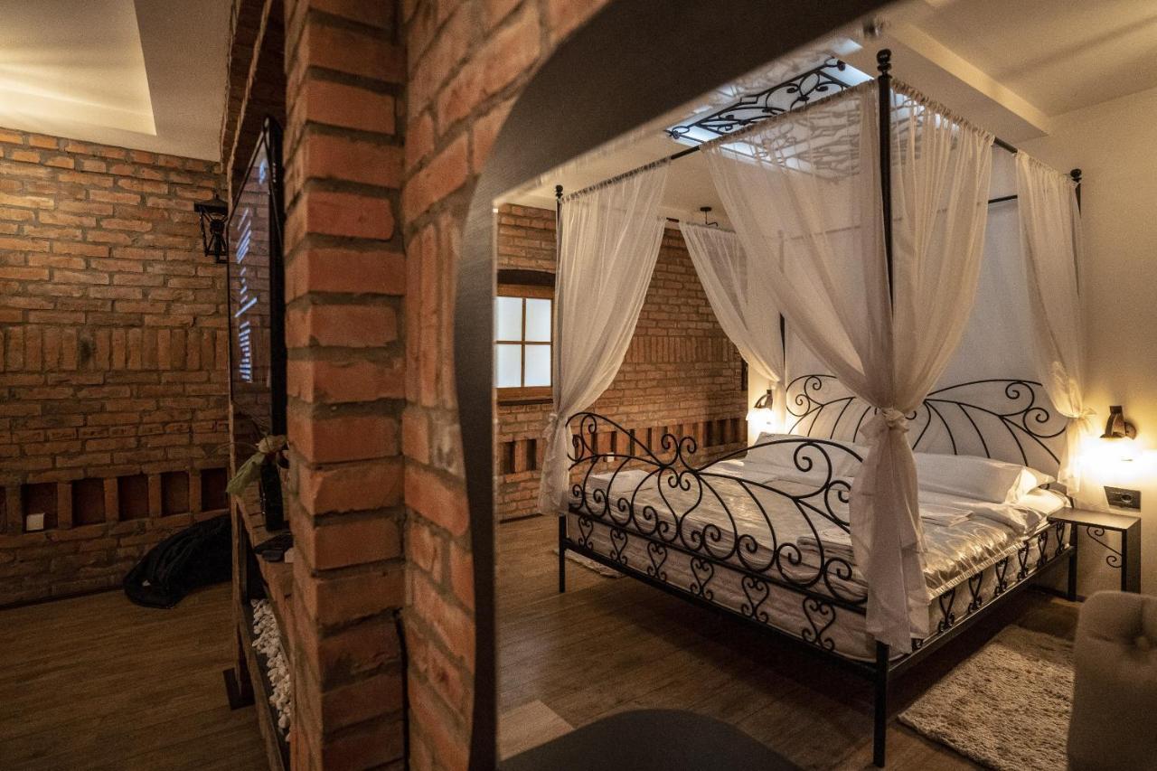 Madison - Square Sava Bed & Breakfast Belgrade Exterior photo